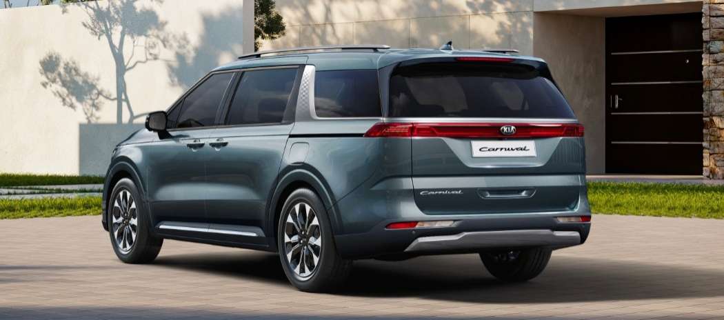 Kia представила новый минивэн Carnival