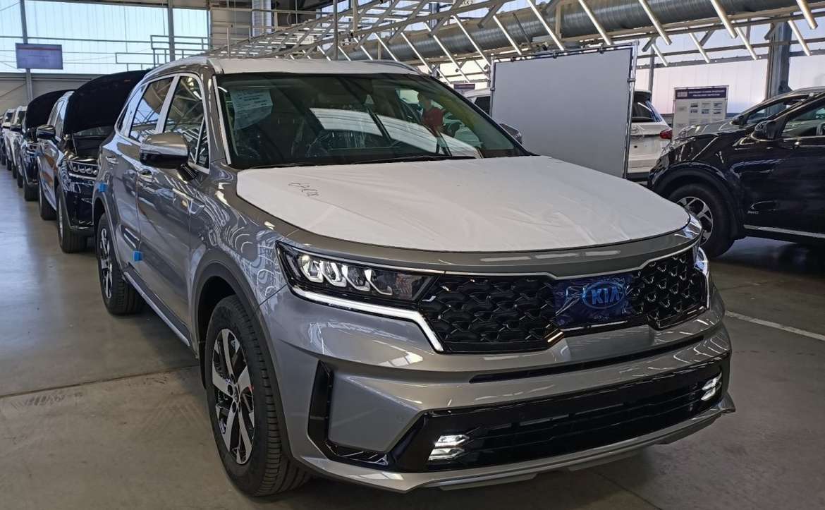 Kia приступила к сборке нового Sorento в России