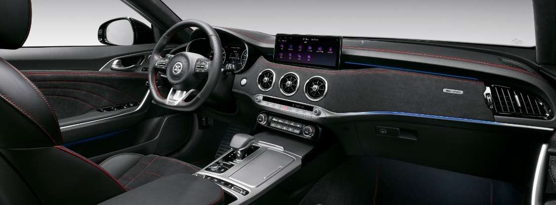 Kia рассказала о двигателях для обновленного Stinger