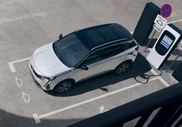 Peugeot обновил кроссовер 3008