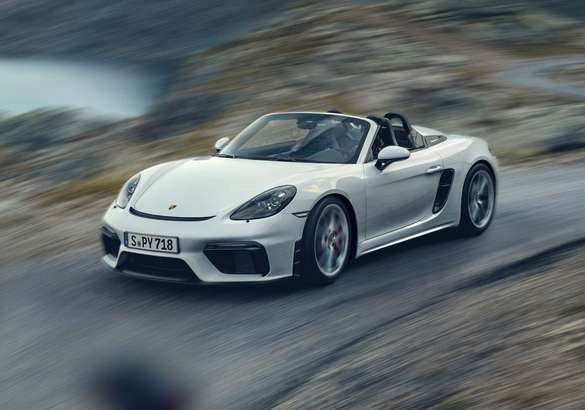 Флагманские модели Porsche семейства 718 получили «робот» PDK