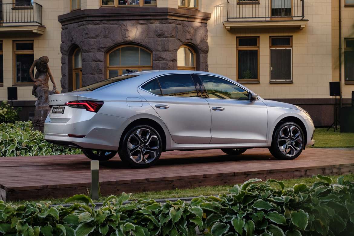 Премьера новой Skoda Octavia: плюс 198 тысяч к цене и структурные изменения в модельной гамме