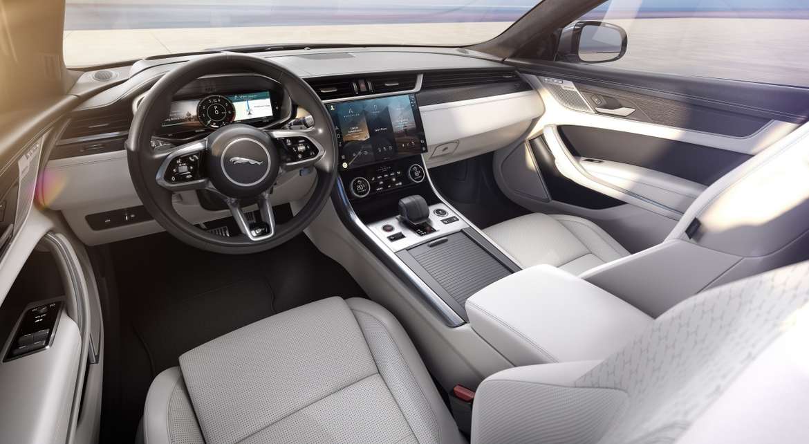 Jaguar обновил модель XF
