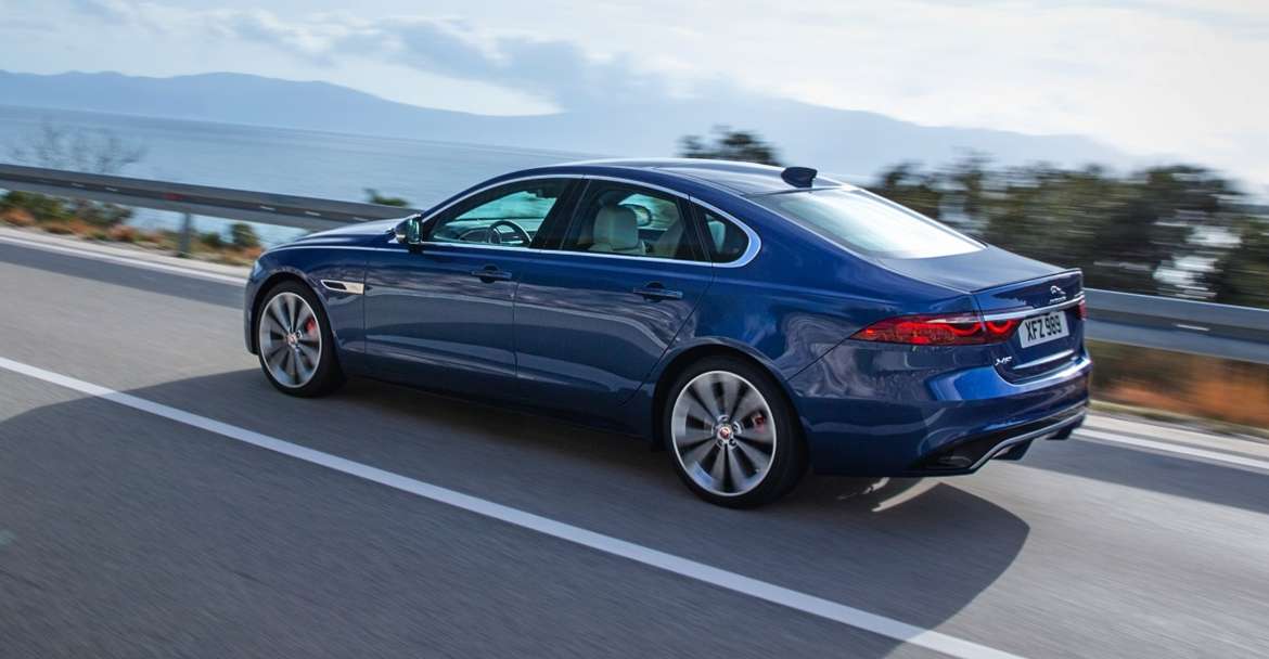 Jaguar обновил модель XF