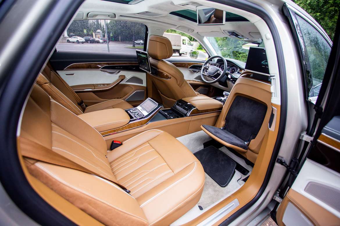 Две недели в роли владельца Audi A8 L Exclusive: каково это — ездить на машине за 13 миллионов