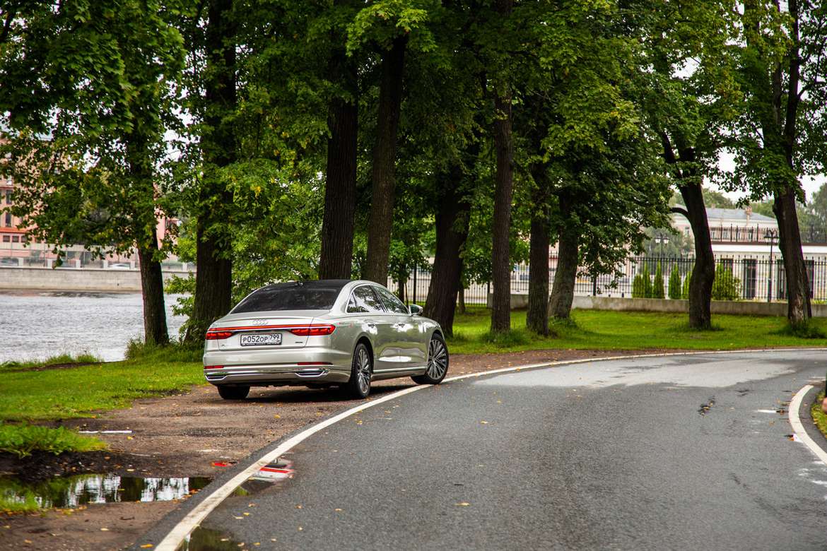 Две недели в роли владельца Audi A8 L Exclusive: каково это — ездить на машине за 13 миллионов