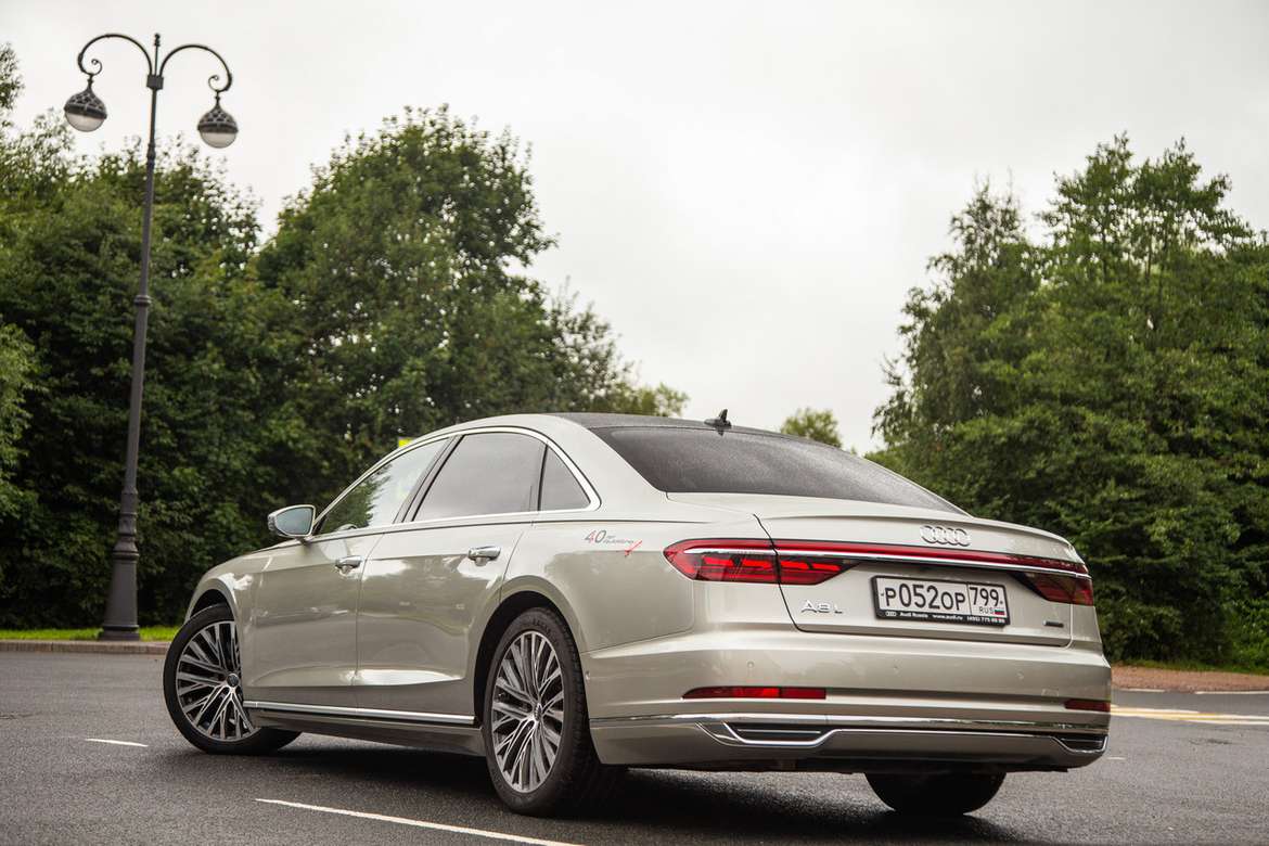 Две недели в роли владельца Audi A8 L Exclusive: каково это — ездить на машине за 13 миллионов