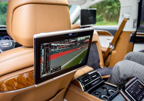 Две недели в роли владельца Audi A8 L Exclusive: каково это — ездить на машине за 13 миллионов
