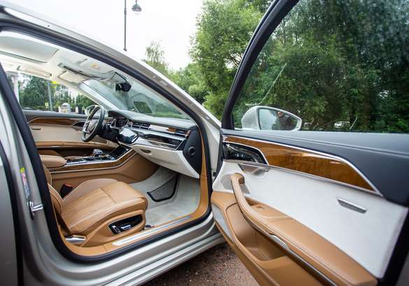 Две недели в роли владельца Audi A8 L Exclusive: каково это — ездить на машине за 13 миллионов