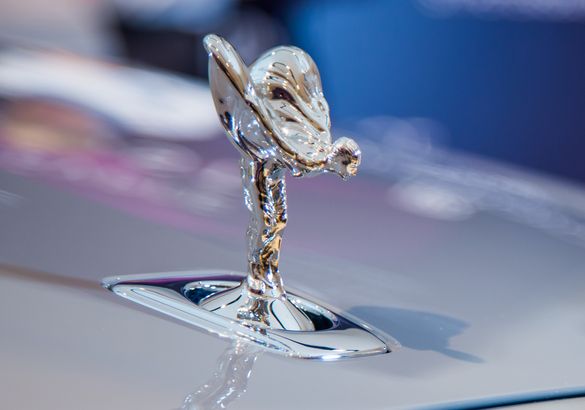 В Петербурге представили новый Rolls-Royce Ghost: 100 кг шумоизоляции, парящая подвеска и шепот «Призрака»