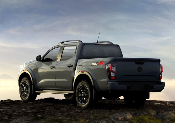 Nissan обновил пикап Navara