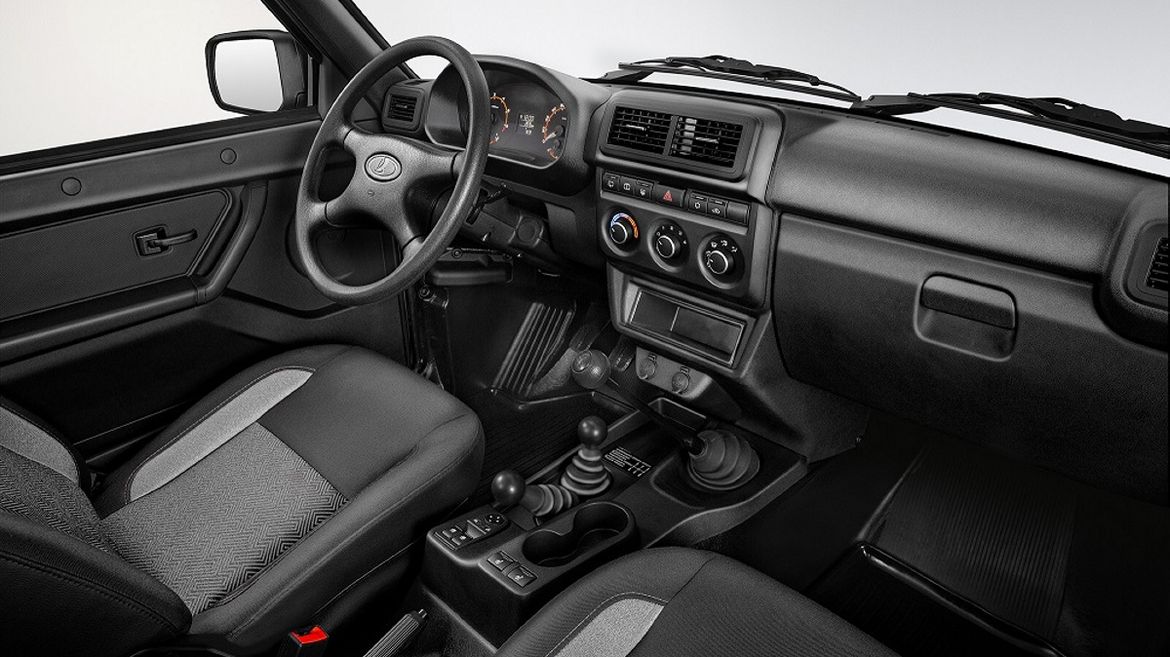 АвтоВАЗ обновил коммерческие версии внедорожника Lada 4x4