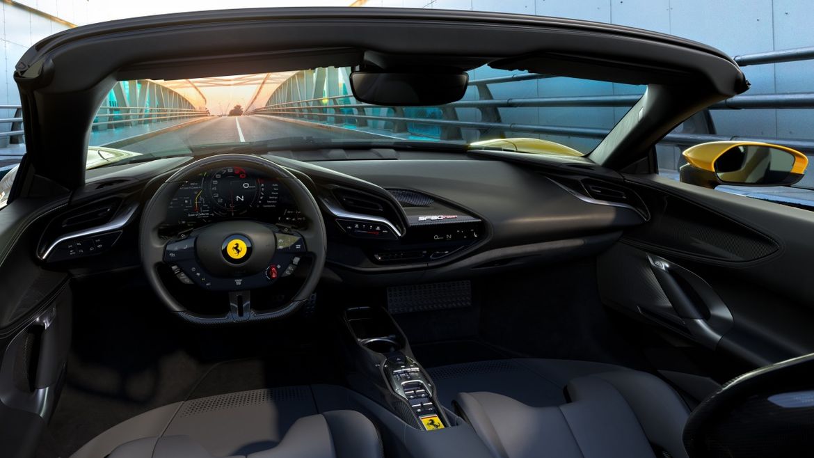 Ferrari показала свой флагманский спайдер