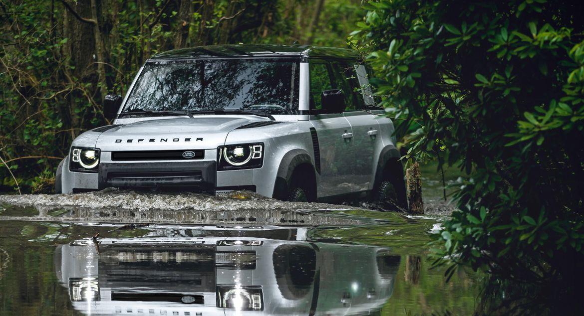 Новый Land Rover Defender получит штатную лебедку