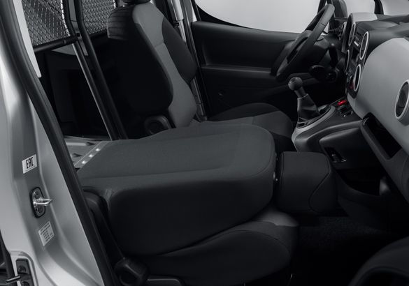 Калужский Peugeot Partner доступен для заказа в России