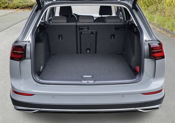 Volkswagen начал принимать заказы на новый Golf Alltrack