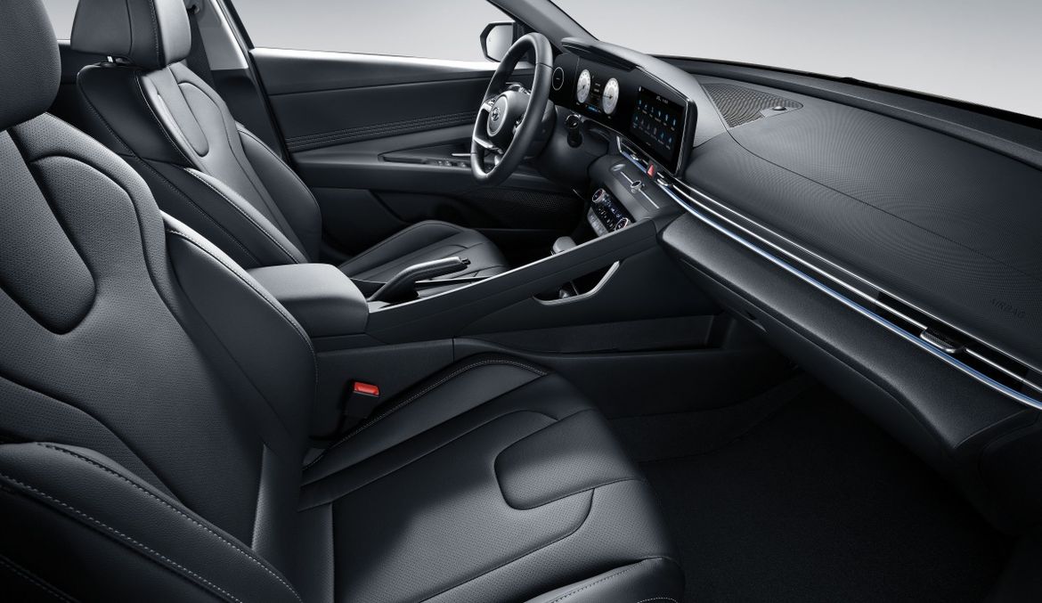 Hyundai «рассекретил» новую Elantra для России