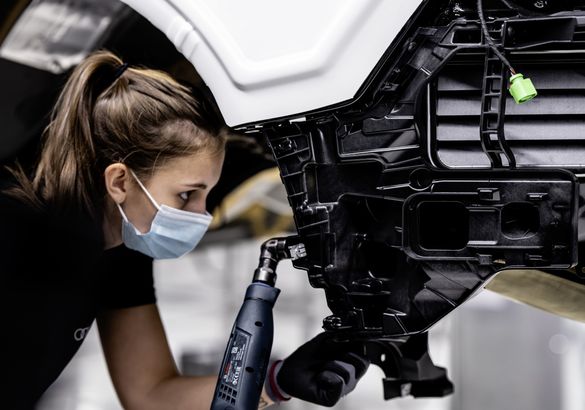Новый Audi e-tron GT встал на конвейер