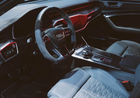 Audi представила в Москве новую линейку спорткаров — RS6 Avant, RS7 Sportback и RS Q8