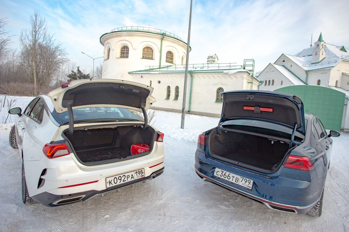 Тест-драйв Volkwagen Passat 2.0 TSI против Kia K5 2.5 GDI: обгон на финише