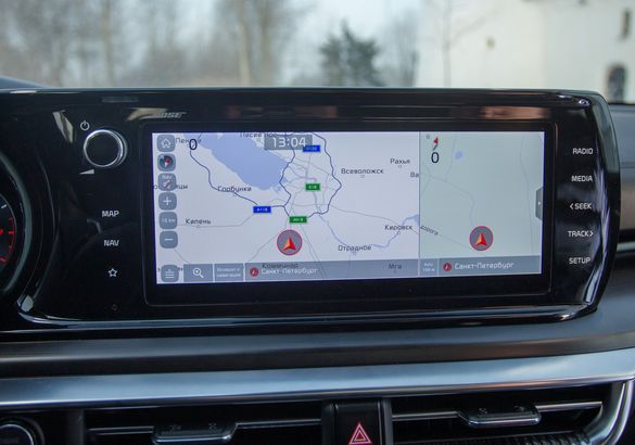 Тест-драйв Volkwagen Passat 2.0 TSI против Kia K5 2.5 GDI: обгон на финише