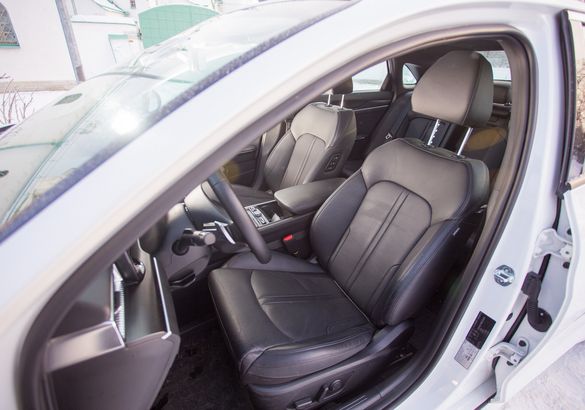 Тест-драйв Volkwagen Passat 2.0 TSI против Kia K5 2.5 GDI: обгон на финише