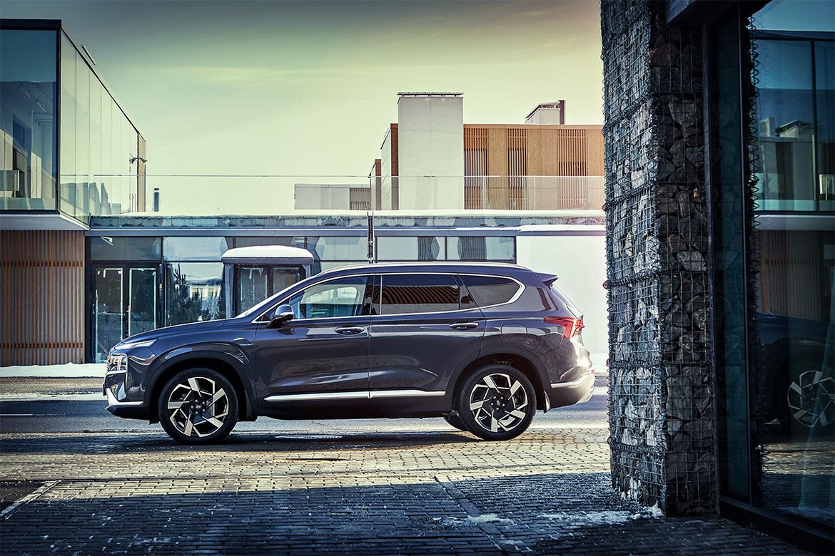 Hyundai представил в России обновленный Santa Fe