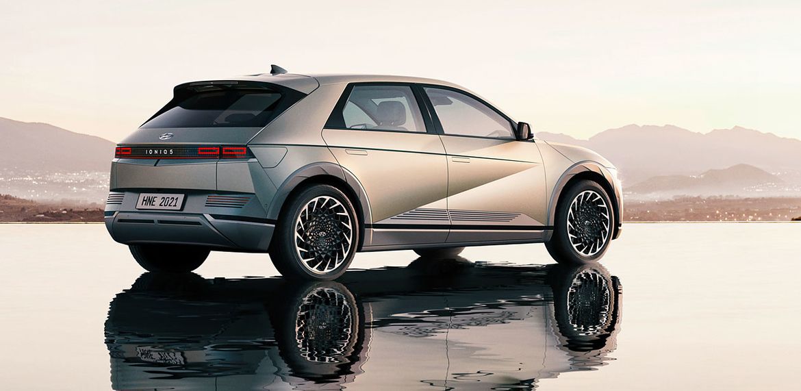 Hyundai представил Ioniq 5