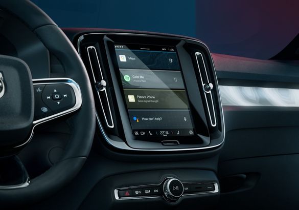 Новый Volvo C40 стал электрическим кросс-купе