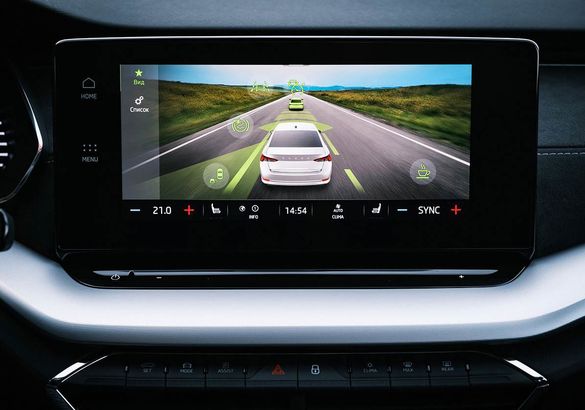 Глава PR-департамента Skoda Auto Россия о новой Octavia, ее позиционировании и перспективах