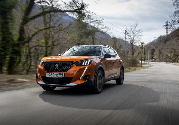 Тест-драйв нового Peugeot 2008: доктор Джекил или мистер Хайд?