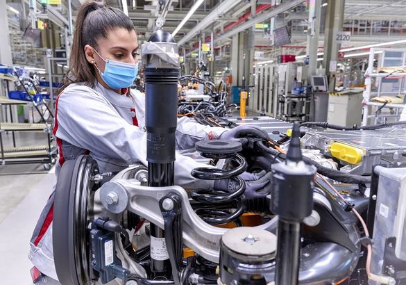 Новый Audi Q4 e-tron встал на конвейер