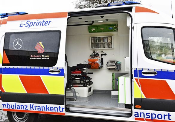 Mercedes представил электрическую «скорую» на базе eSprinter