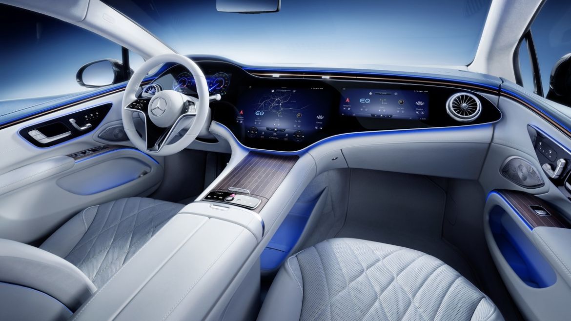 Mercedes представил новый EQS