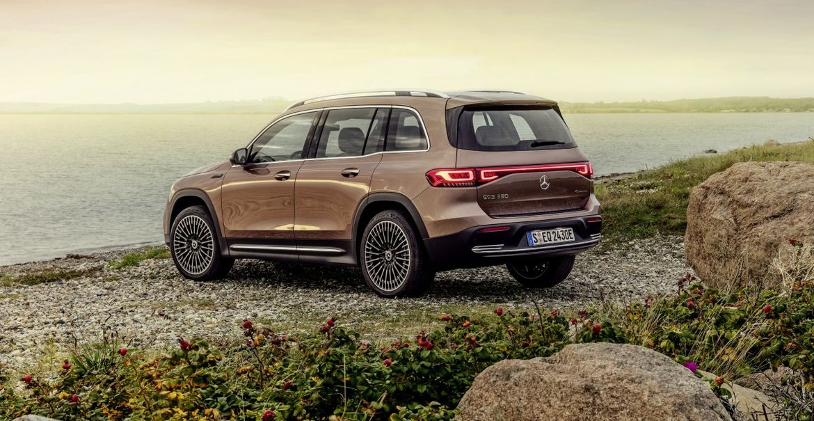 Шанхай 2021: Mercedes показал новый EQB