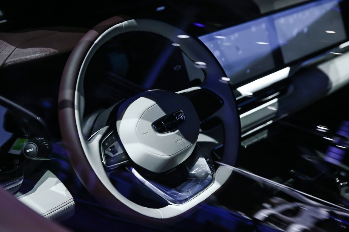 Шанхай 2021: Geely представил новый флагманский кроссовер