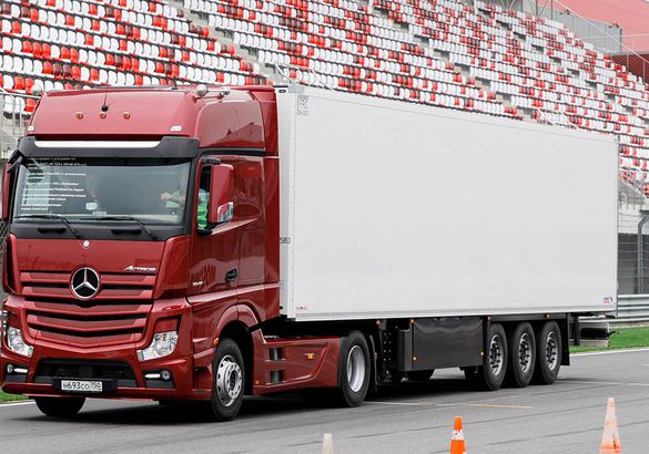 Здоровые амбиции Daimler KAMAZ: производитель грузовиков подвел итоги 2020 года и поделился планами на будущее