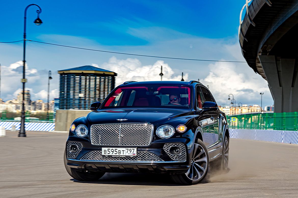Тест-драйв обновленного Bentley Bentayga V8 First Edition: иррациональный прагматизм