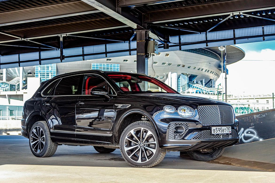 Тест-драйв обновленного Bentley Bentayga V8 First Edition: иррациональный прагматизм