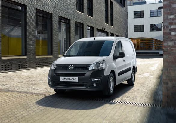 Грузовые фургоны Citroen, Opel и Peugeot признаны лучшими в России