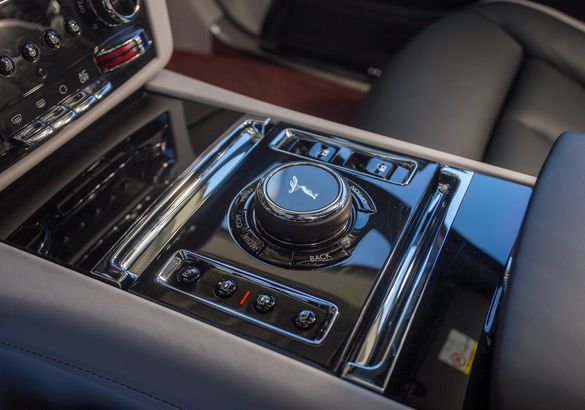 Тест-драйв Rolls-Royce Ghost Extended: а может ли быть лучше?