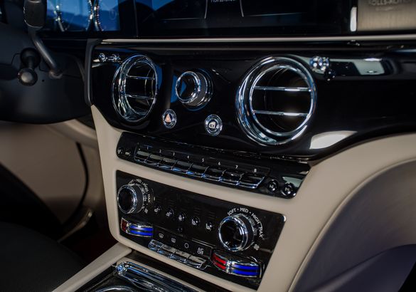 Тест-драйв Rolls-Royce Ghost Extended: а может ли быть лучше?