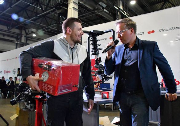 В Москве выбрали лучшего автомеханика года в России