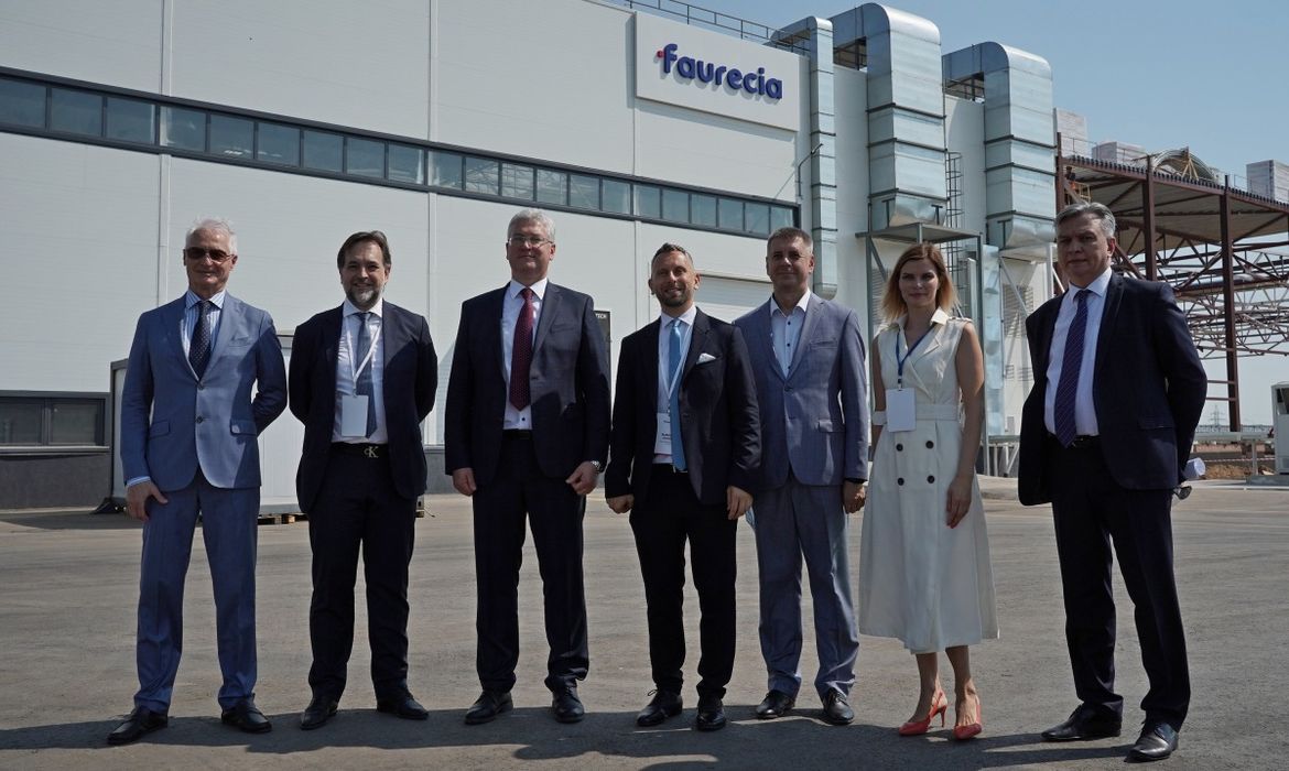В Тольятти заработал новый завод Faurecia