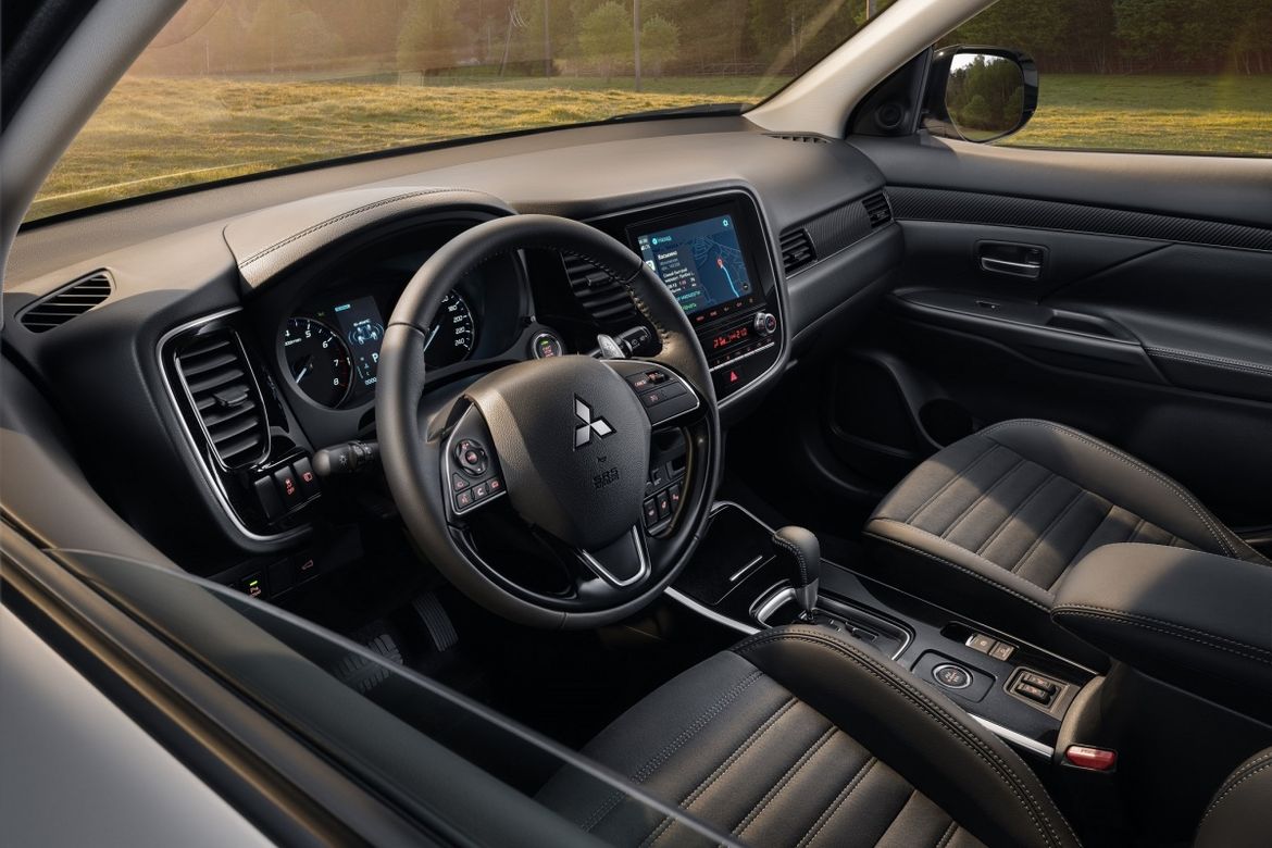 В России стартовали продажи обновленного Mitsubishi Outlander