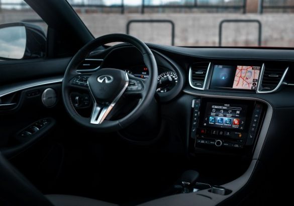 Infiniti оценила в рублях новый кроссовер QX55