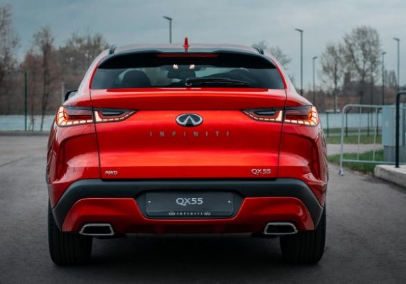 Infiniti оценила в рублях новый кроссовер QX55