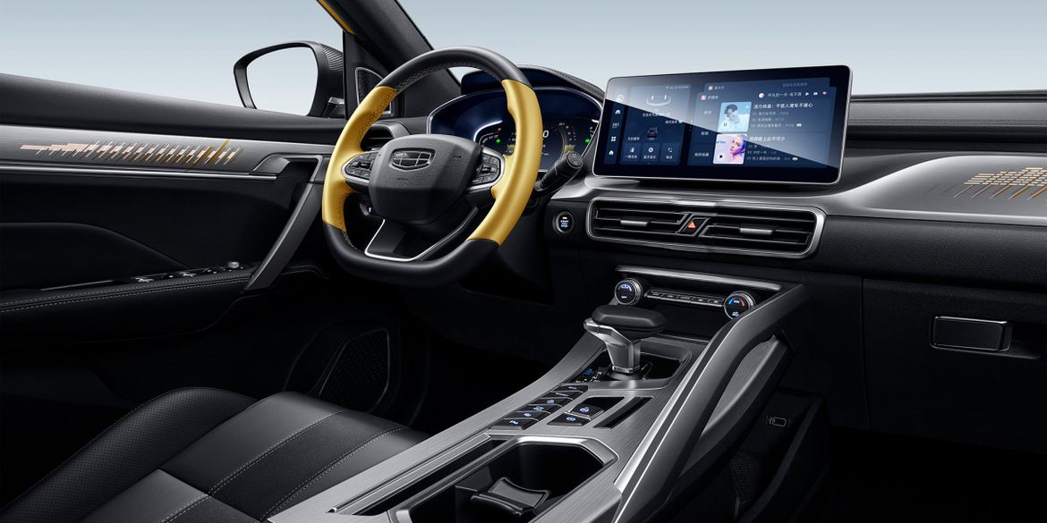 Geely обновил кроссовер Coolray