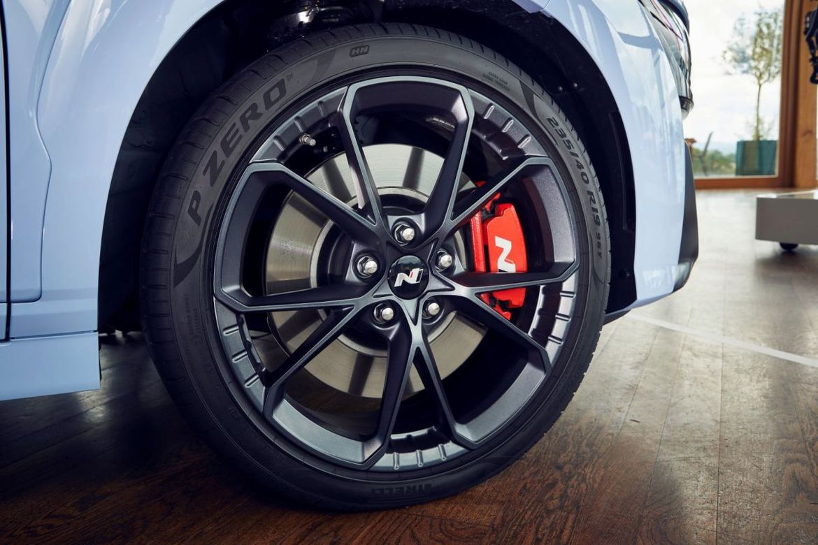 Pirelli оснастит Hyundai Kona N шинами P Zero