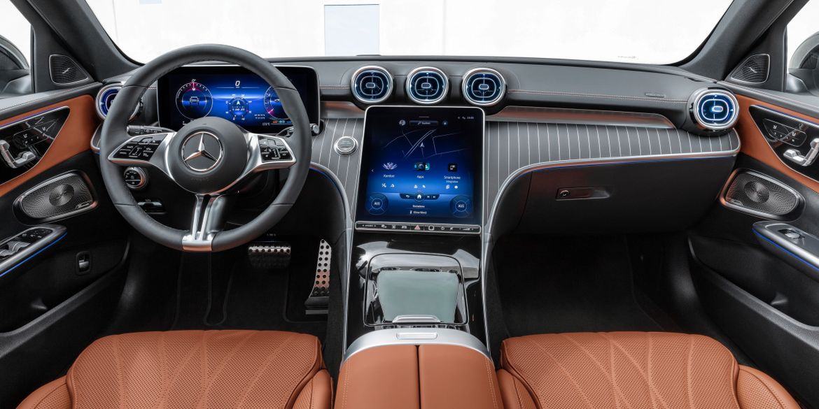 Mercedes-Benz представил «внедорожный» универсал C-Class